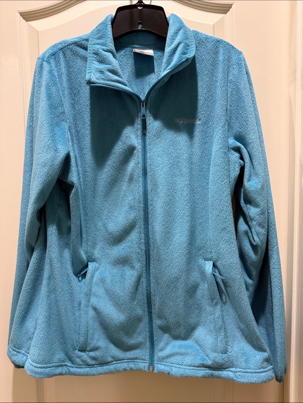 Columbia Light Blue Full-Zip Fleece Jacket With front zipper pockets XL